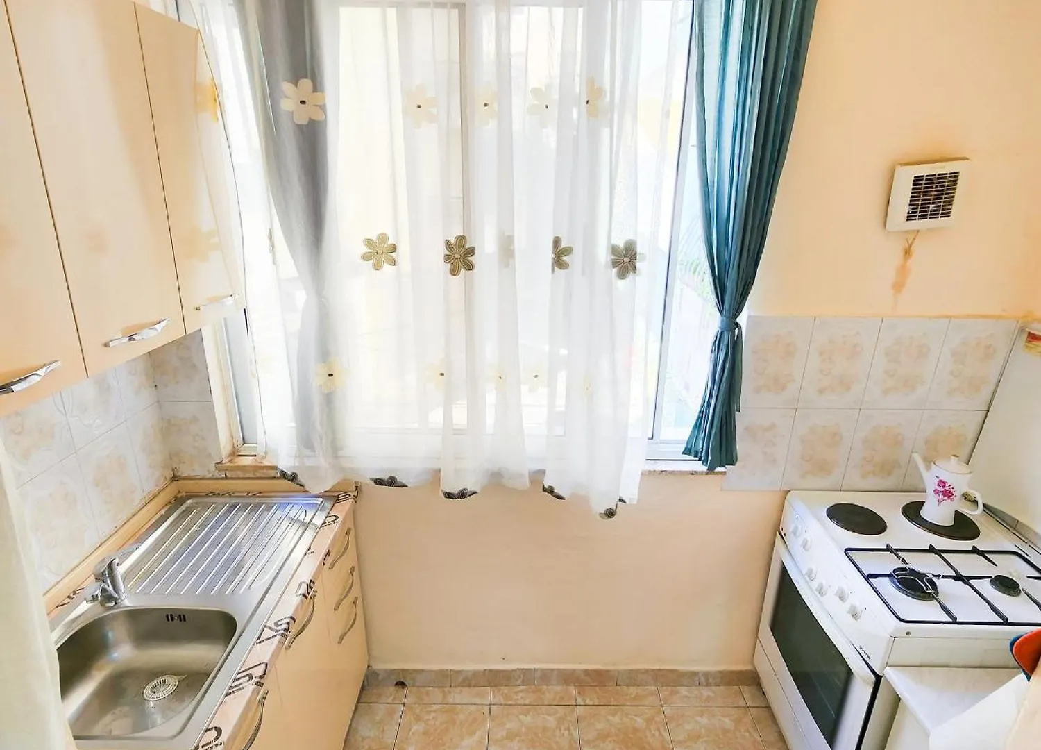 Apartment Sweet Vintage 티라나