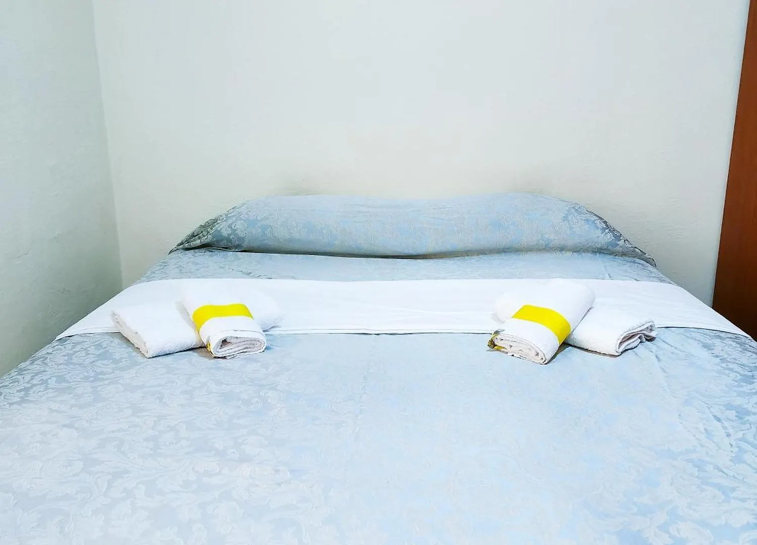 Apartment Sweet Vintage Tiran