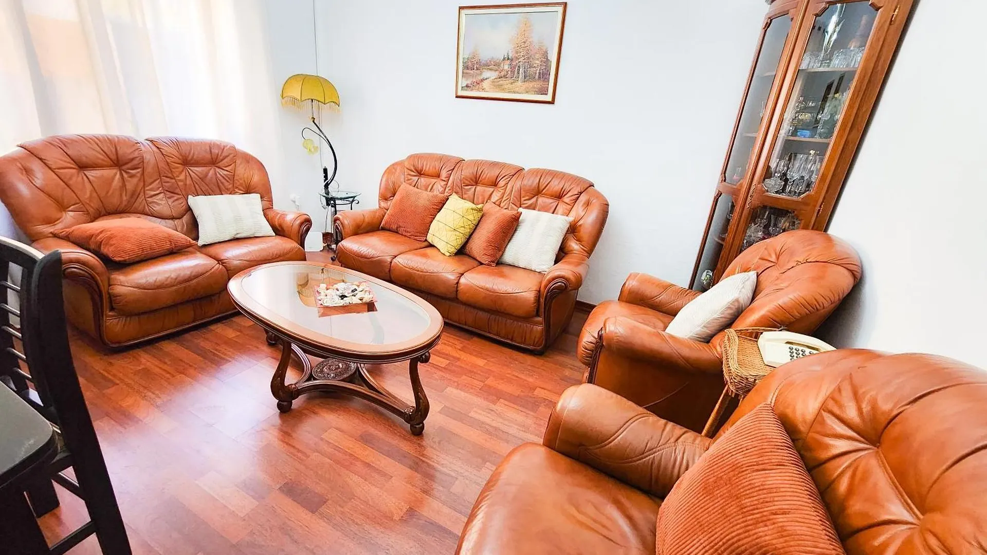 Apartment Sweet Vintage Tiran