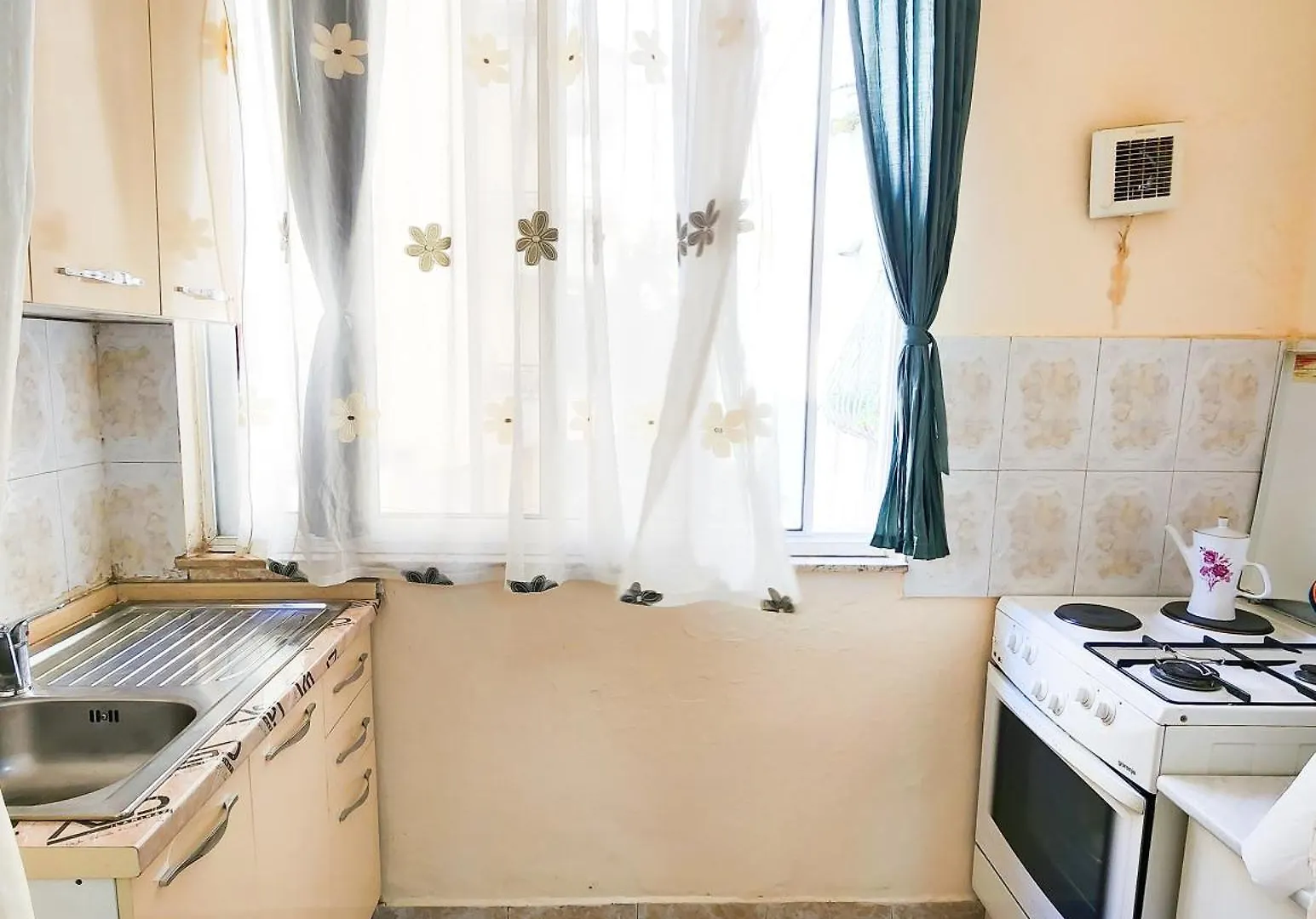 Apartment Sweet Vintage 티라나